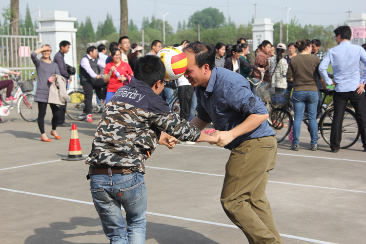 半岛平台-半岛(中国)员工积极参加院趣味运动会